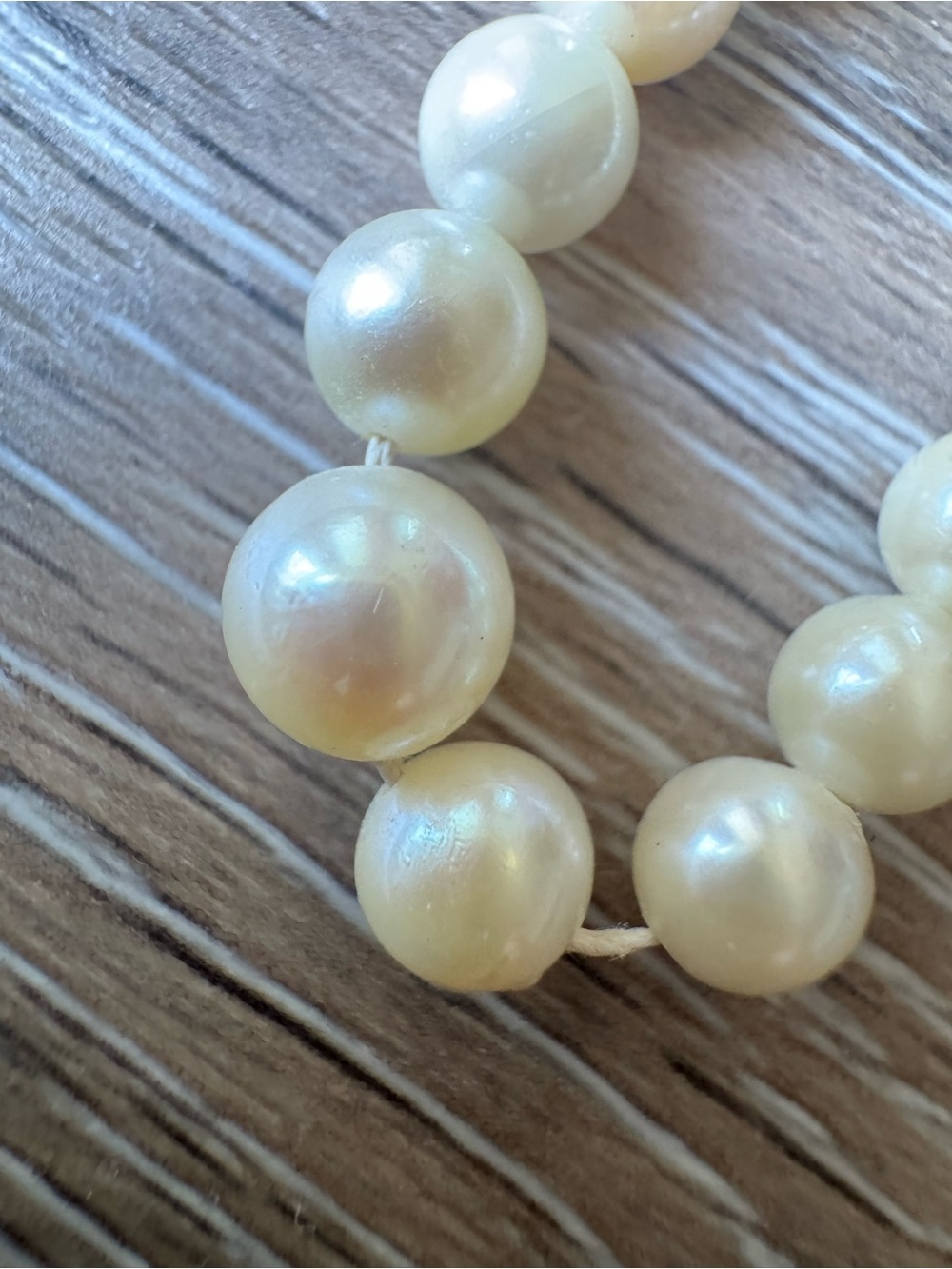 Damaged and broken 14k graduated pearl necklace - Picture 3 of 6